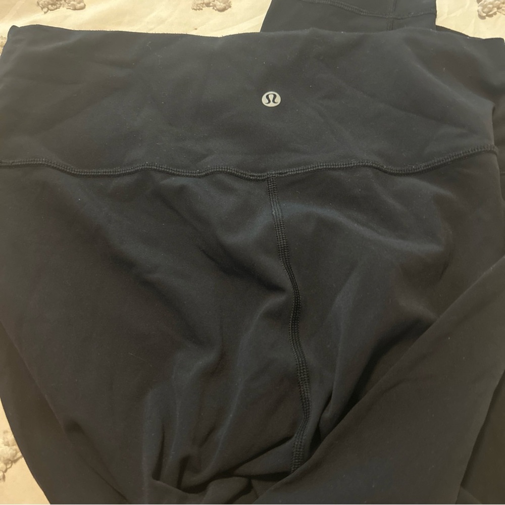 Lululemon Athletica Black Leggings for Everyday Comfort - Picture 3 of 5